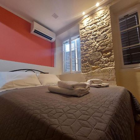 Corcyra Microflat In Old Town Lägenhet Corfu  Exteriör bild