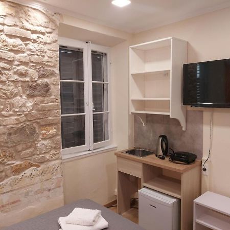 Corcyra Microflat In Old Town Lägenhet Corfu  Exteriör bild