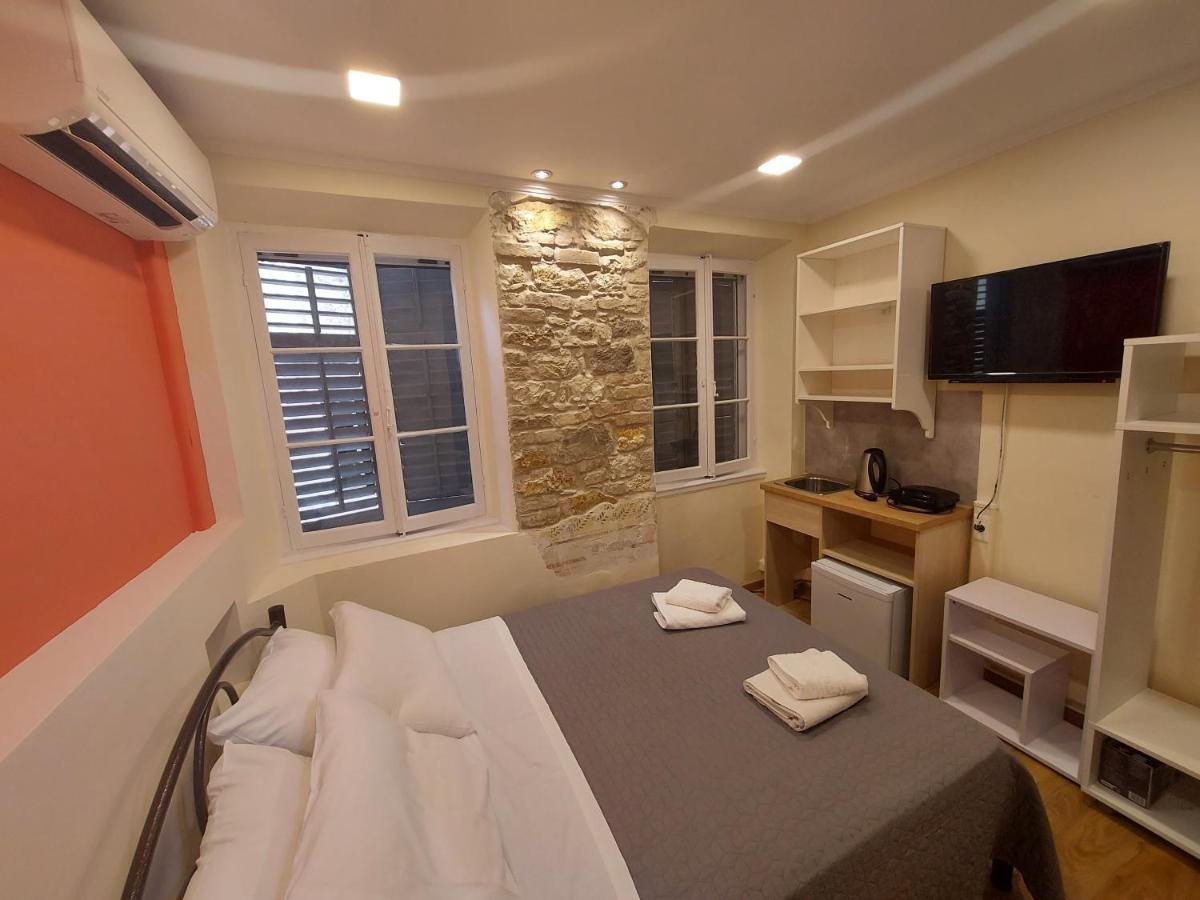 Corcyra Microflat In Old Town Lägenhet Corfu  Exteriör bild